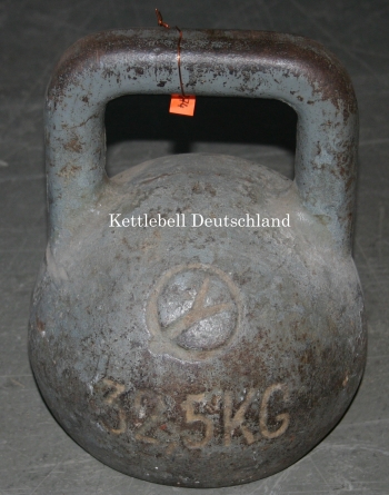 Historische Kettlebell mit eckigem Griff